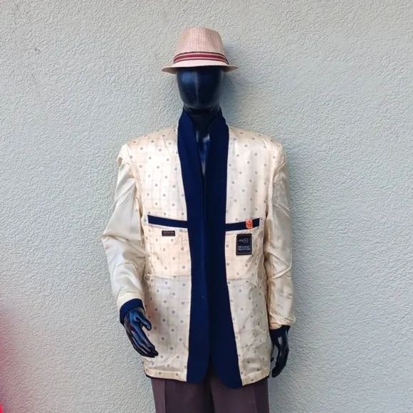 THE CLASSIC COLLECTION MEN'S VINTAGE MIDNIGHT BLUE GOLD BUTTON CLASSIC BLAZER