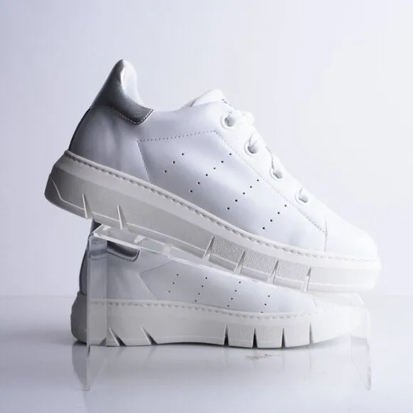 The Flexx Womens Platform Sneakers Shoes White Low Top Leather EU 41 US 10.5 NEW