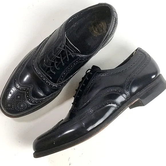 The Florsheim Shoe Men's Black Leather Lace-up Wingtip Oxford Dress Shoe
