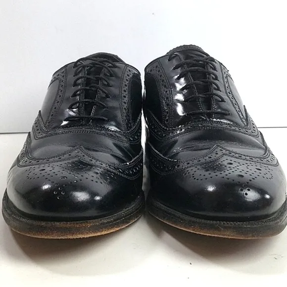 The Florsheim Shoe Men's Black Leather Lace-up Wingtip Oxford Dress Shoe