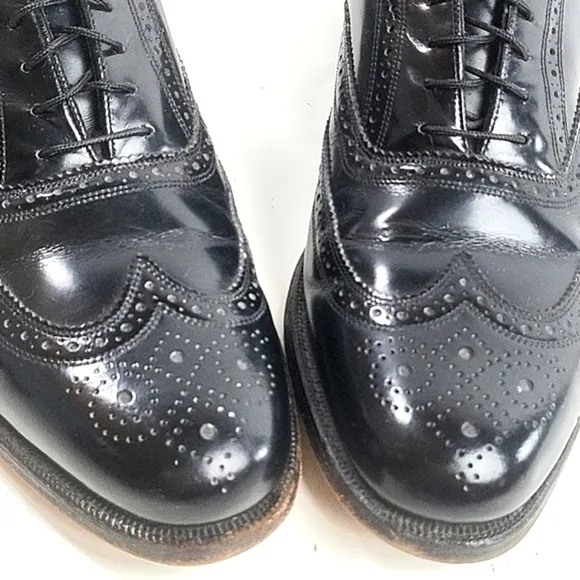 The Florsheim Shoe Men's Black Leather Lace-up Wingtip Oxford Dress Shoe