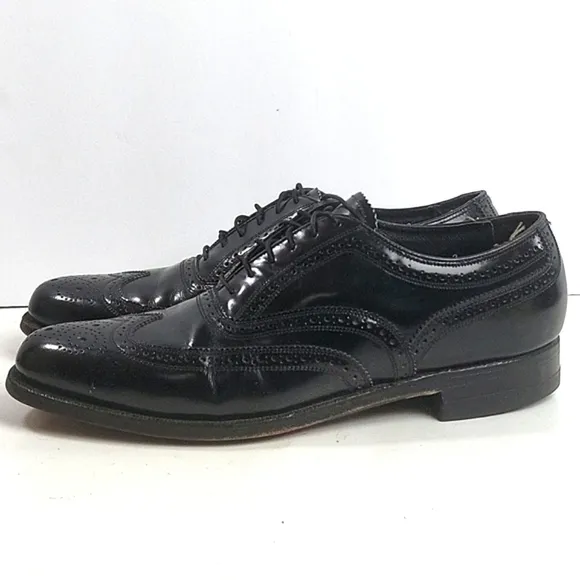 The Florsheim Shoe Men's Black Leather Lace-up Wingtip Oxford Dress Shoe