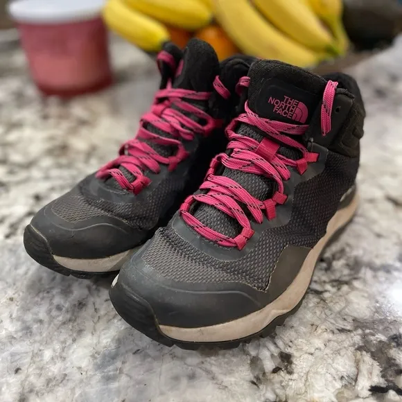 The North Face Hiking Shoes woman’s size 7