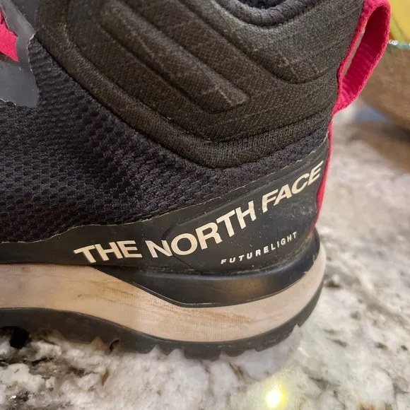 The North Face Hiking Shoes woman’s size 7