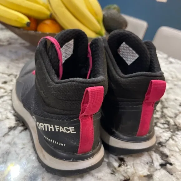 The North Face Hiking Shoes woman’s size 7