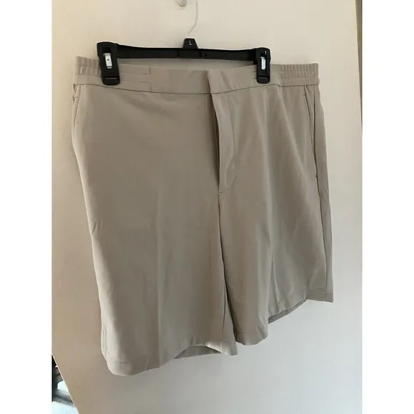Theory men’s Shorts Curtis Luxurious Size 36 Light Grey