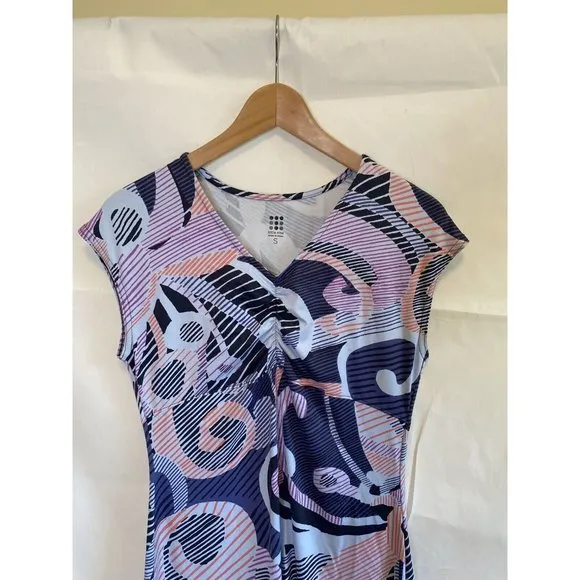 Title Nine Amelia Dress Short Sleeve Size Small Blue Pink Modern CUTE