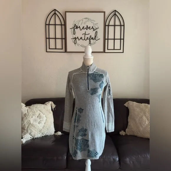 Title Nine Wool Geometric Long Sleeve Dress Size XS Outdoor Classic Casual