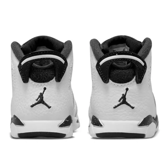 TODDLER BOYS JORDAN BRAND WHITE AIR JORDAN 6 RETRO ATHLETIC SNEAKERS LIKE NEW
