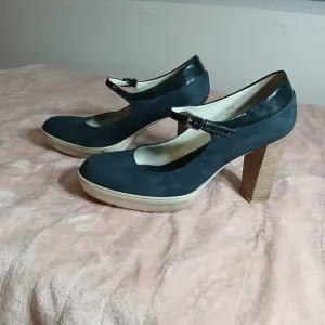 Tod's Black and Cream Mary Jane Heels with Thick Heel Size 37