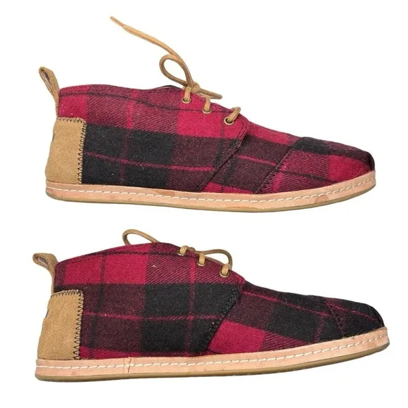 TOMS Buffalo Check Plaid Ankle Boots Lace Up Red &amp; Black Womens Shoe Size 8 NEW!