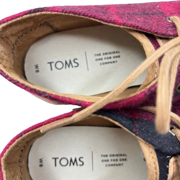 TOMS Buffalo Check Plaid Ankle Boots Lace Up Red &amp; Black Womens Shoe Size 8 NEW!
