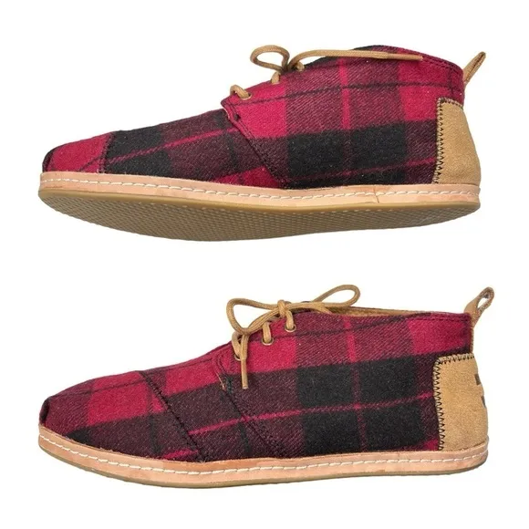 TOMS Buffalo Check Plaid Ankle Boots Lace Up Red &amp; Black Womens Shoe Size 8 NEW!