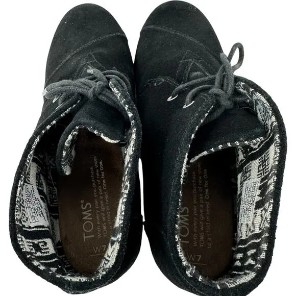 Toms Desert Wedge Bootie Womens SZ 7 Black Suede Lace Up Leather Comfort Shoes