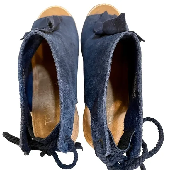 TOMS Elba Navy Suede Ruffle Heeled Peep Toe Bootie Sandal Size 6