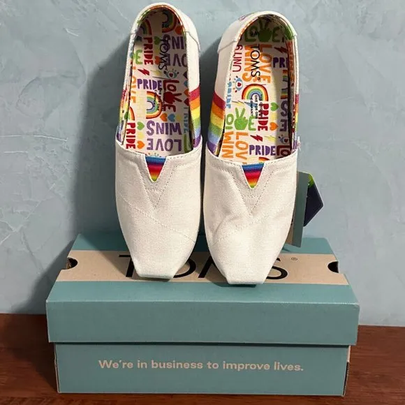 Toms Women Alpargata White Unity Rainbow Canvas‎ Loafer Shoes Sz 6.5