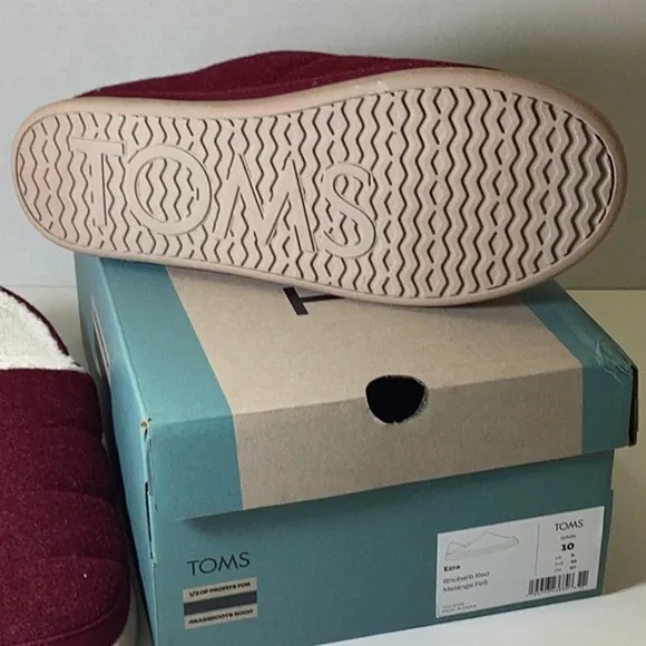 TOMSWomen's Ezra Faux Fur Lined Slip On Quilted Slippers