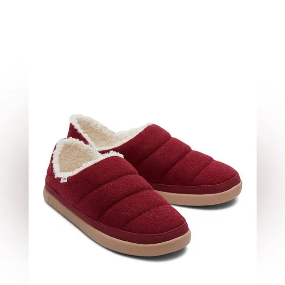 TOMSWomen's Ezra Faux Fur Lined Slip On Quilted Slippers