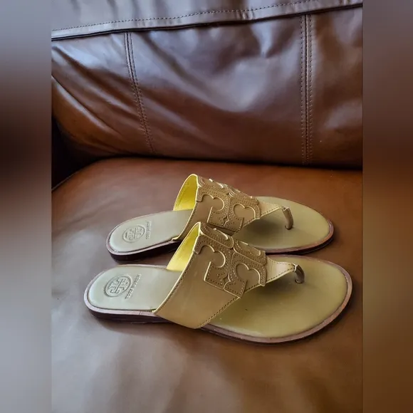 Tori Burch Jamie Full Logo leather sandals Thong Shoes In Royal Tan Euc! Size 8