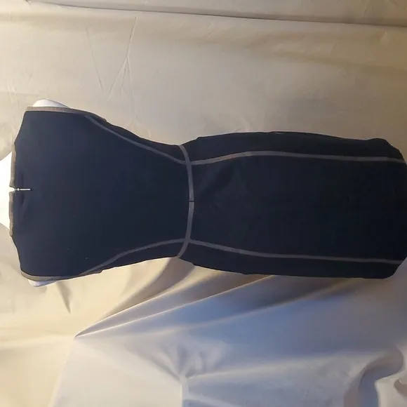 Tory Burch Classic Bodycon Dress SZ 4