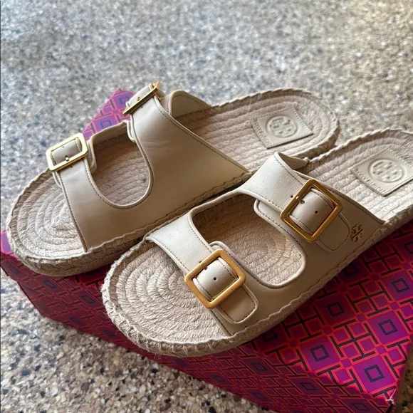Tory Burch Cream oat milk shoes espadrille slides Sandals with Gold Buckles 9