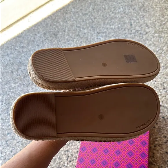 Tory Burch Cream oat milk shoes espadrille slides Sandals with Gold Buckles 9