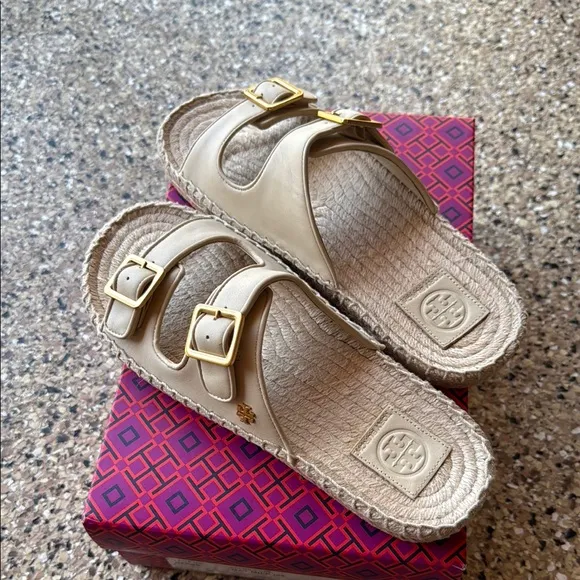 Tory Burch Cream oat milk shoes espadrille slides Sandals with Gold Buckles 9