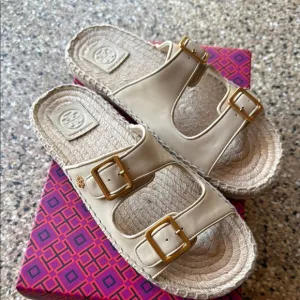 Tory Burch Cream oat milk shoes espadrille slides Sandals with Gold Buckles 9