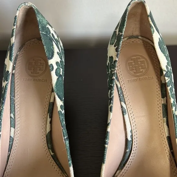 TORY BURCH Issy Floral Heel Pumps Cap Toe Green Cream Sz 8.5