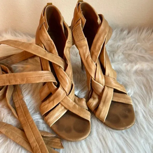 Tory Burch Lounge Wrap-Up Heel Shoes Supple Soft Tan Leather Open Toe Size 7.5M