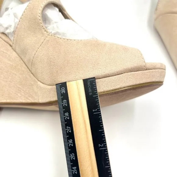 Touch Ups Womens Rory Beige Platform Wedges Sandals Shoes Size 8