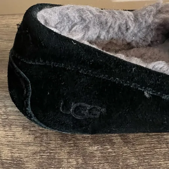 Ugg Ansley Black Suede Leather Slippers Moccasins 1095103 Women’s Sz 7 Fur Lined