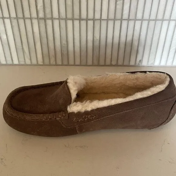 Ugg Ansley‎ Slippers in Espresso, Cozy, Fluffy, Suede Slippers  Size 8