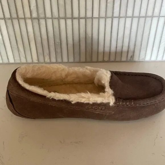 Ugg Ansley‎ Slippers in Espresso, Cozy, Fluffy, Suede Slippers  Size 8