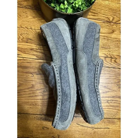 Ugg ASCOT CHARCOAL MEN’S SLIPPERS SIZE 12