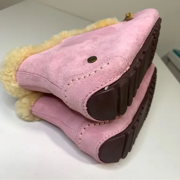UGG AUSTRALIA Alena Slippers