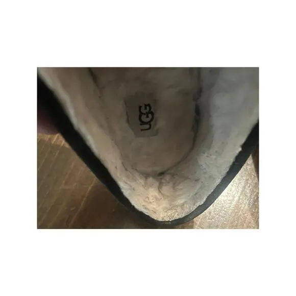 UGG Australia Black Suede Slip On Shoes Classic Comfortable Women's Size 6