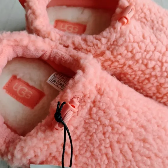 UGG Australia NEW Kids Plushy Slippers