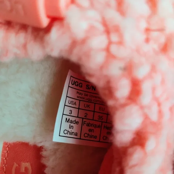 UGG Australia NEW Kids Plushy Slippers