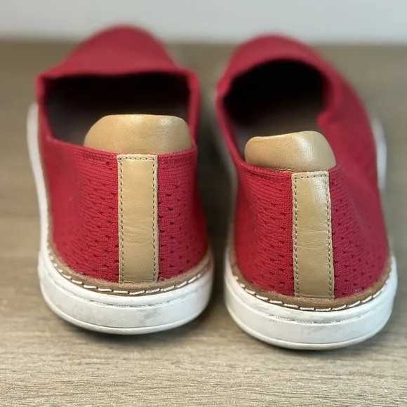 Ugg Australia Sneakers Women's 9.5 Sammy Knit Slip On Casual Comfort Red Shoe