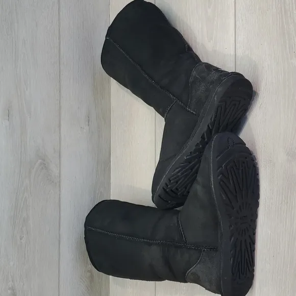 Ugg Australia Women Classic Tall 5815 Sheepskin Boots shoes sz 6