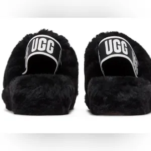 UGG Black Fluffy Slippers size 9 - toddler
