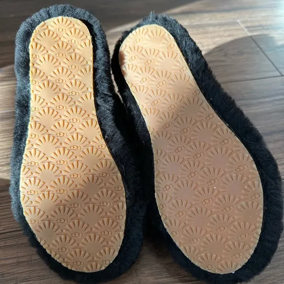 UGG Black Fluffy Slippers