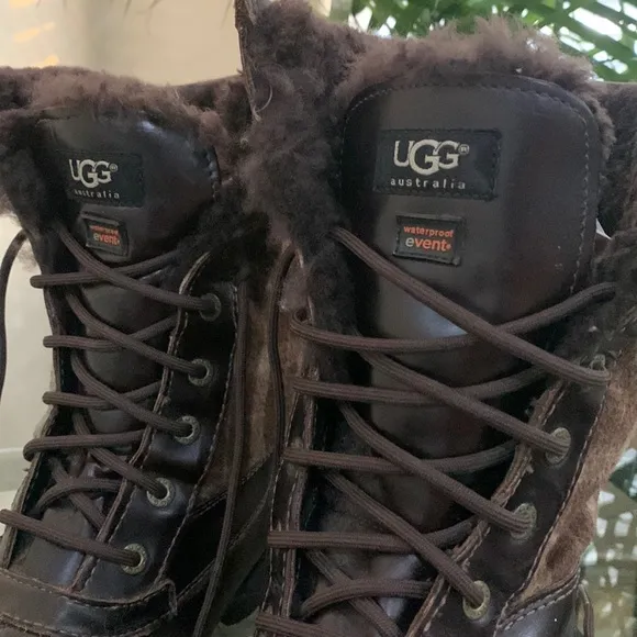 UGG ‘Butte’ Tartan Heavy-Duty WATERPROOF EVENT Plaid and Leather Boots
