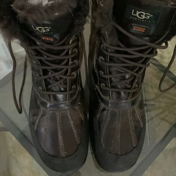 UGG ‘Butte’ Tartan Heavy-Duty WATERPROOF EVENT Plaid and Leather Boots
