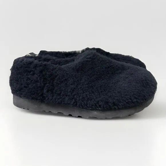 UGG Classic Cozy Booties Slippers Black Sheepskin Wool Fur Lined UGGs