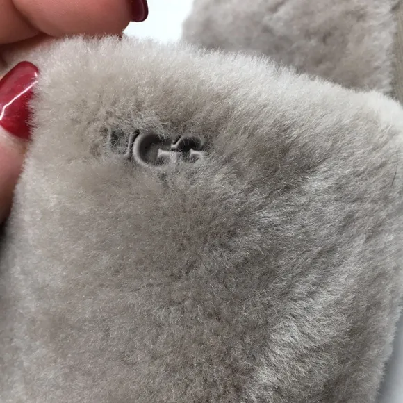 Ugg Cozette Oyster Gray Sherpa slippers slides Sz 12