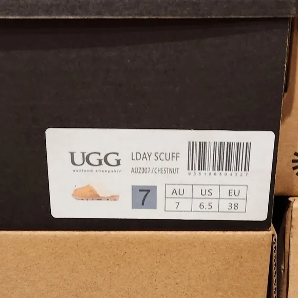 UGG- Elaine Premium Scuffs- Chestnut