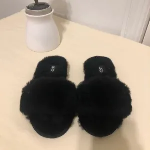 UGG Fluff Slide Slippers