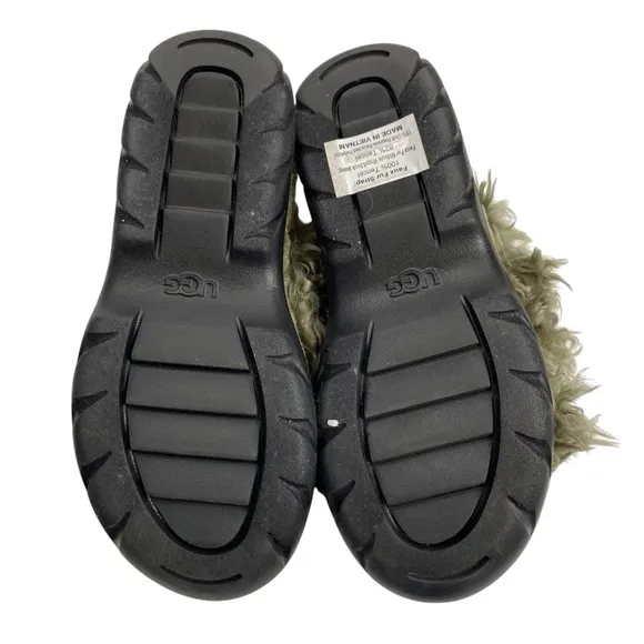 UGG Fluff Sugar Olive Green Slippers Shoes : Size 9 : NWOT $110 Retail